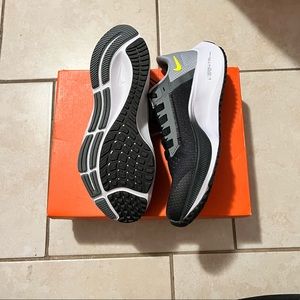 NIKE AIR ZOOM PEGASUS 38 (GS)